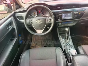 Toyota Corolla 2015 Red