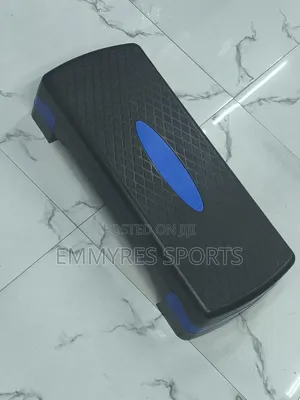 Step Board (Aerobic Stepper)