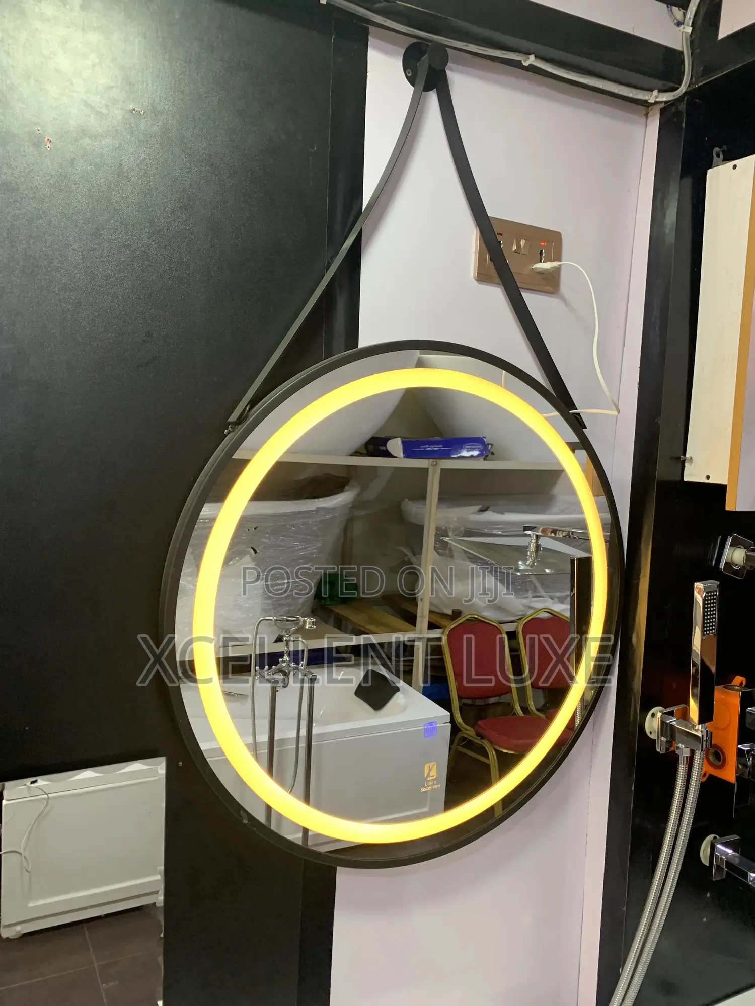 Round Led Mirror With Hanging Belt