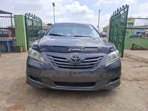 Toyota Camry LE V6 4dr Sedan (3.5L 6cyl 6AM) 2008 Gray