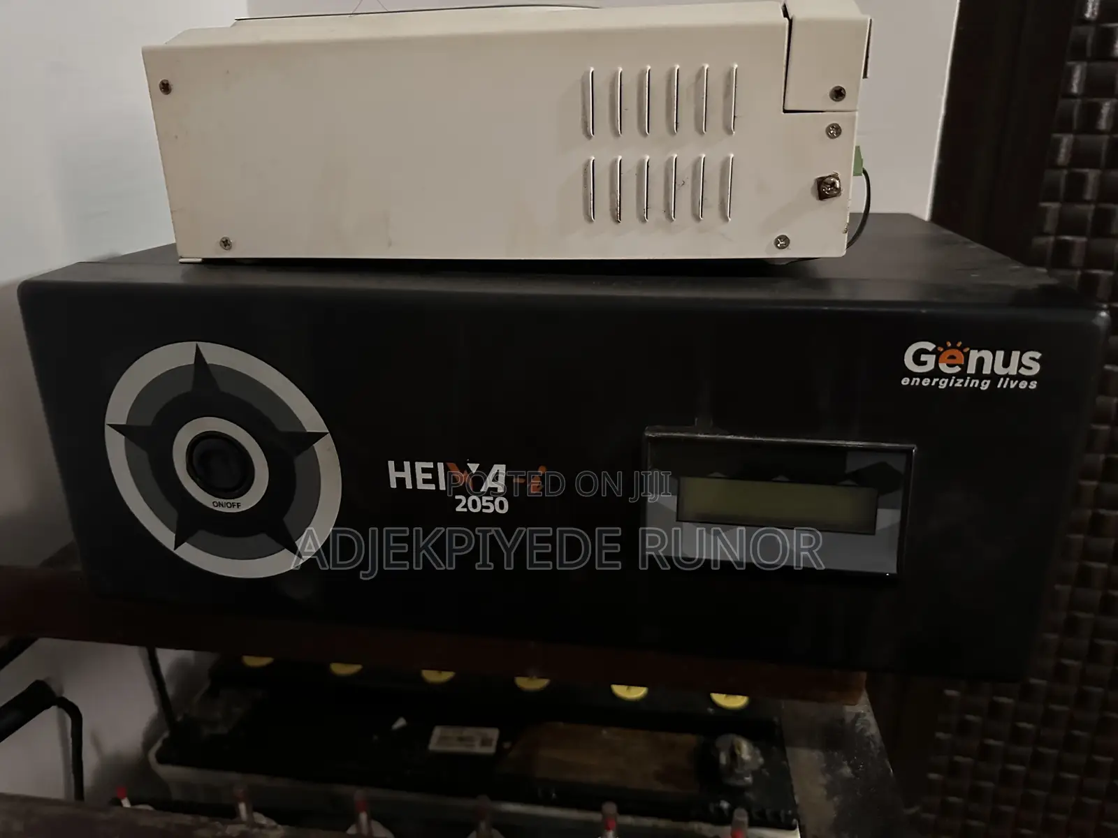 Full Inverter System With Two Lumnious Batteries And