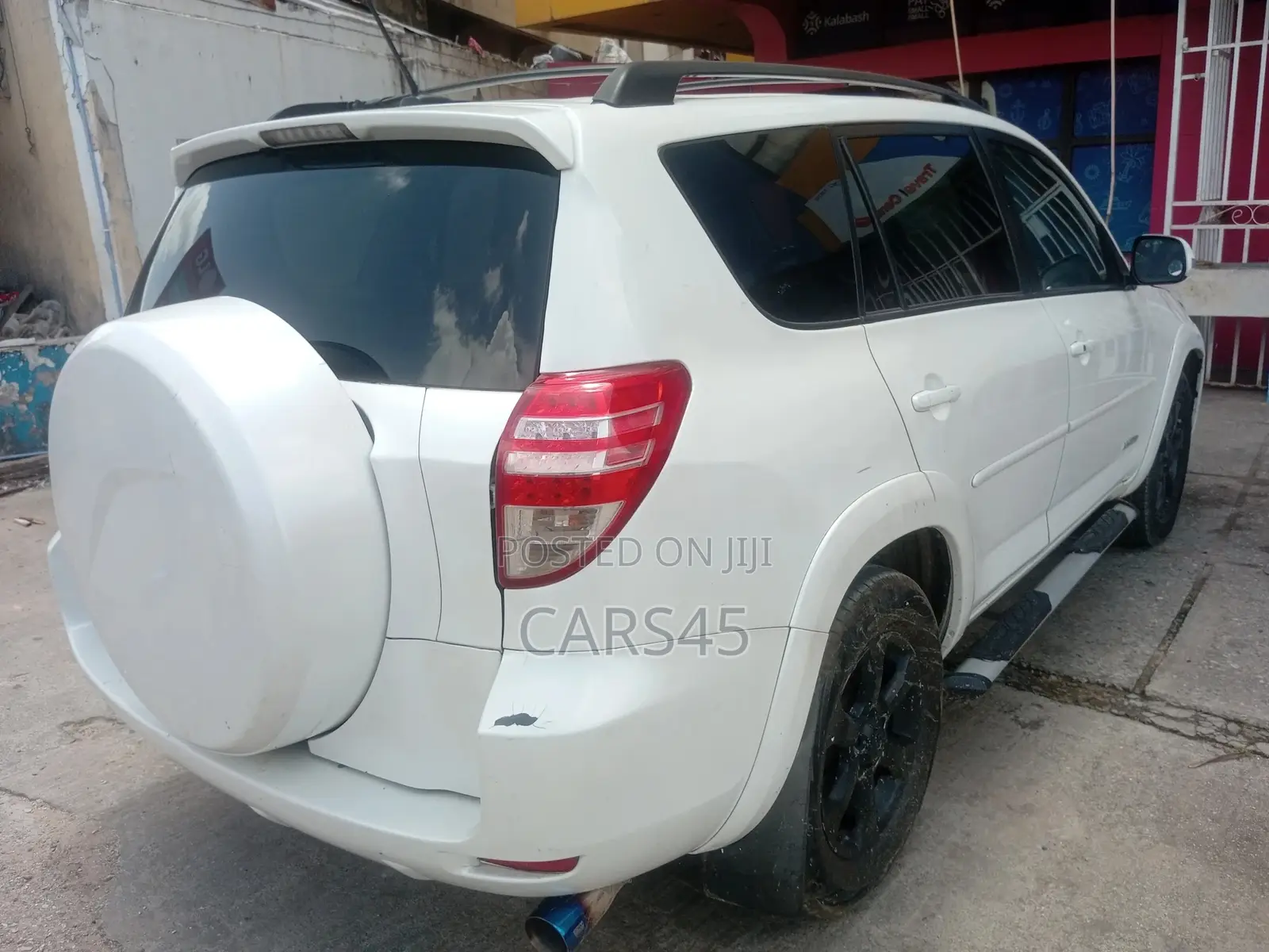 Toyota RAV4 2012 White
