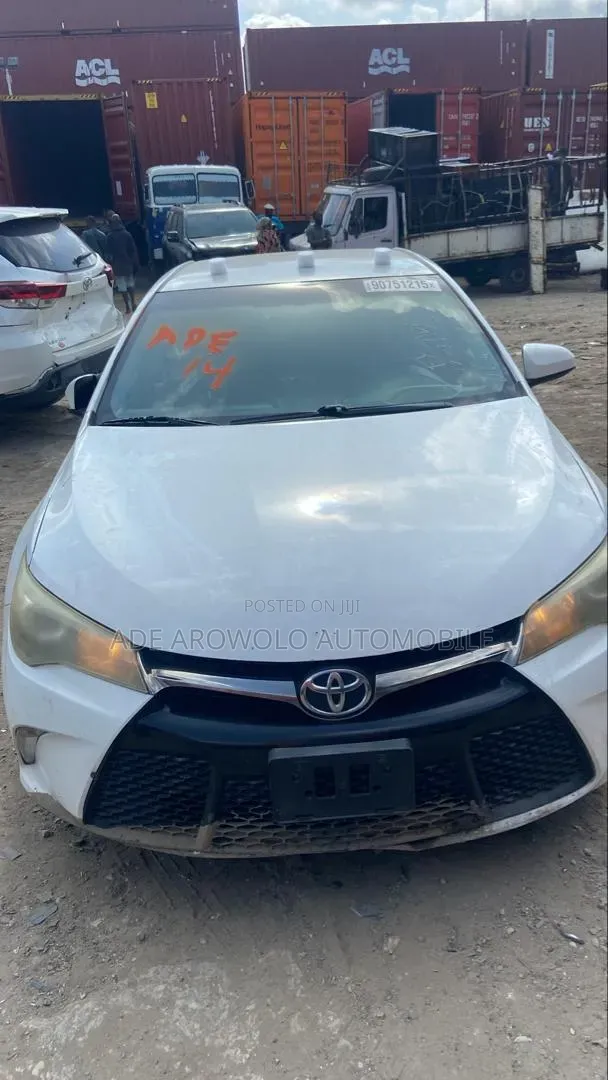 Toyota Camry 2015 White