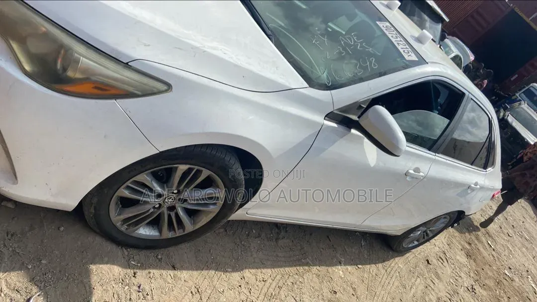 Toyota Camry 2015 White
