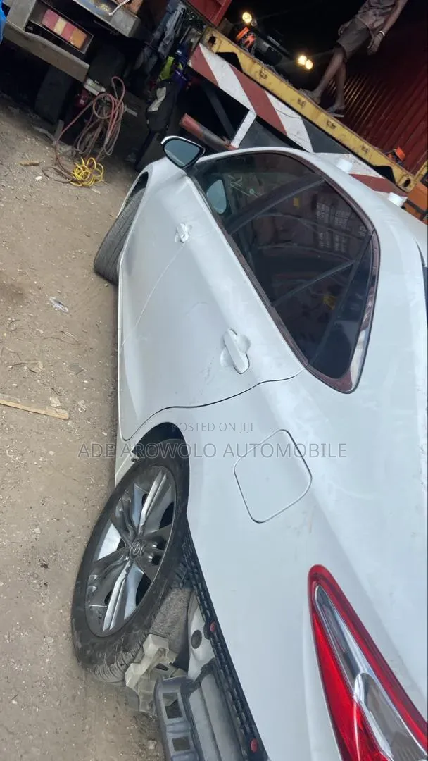 Toyota Camry 2015 White