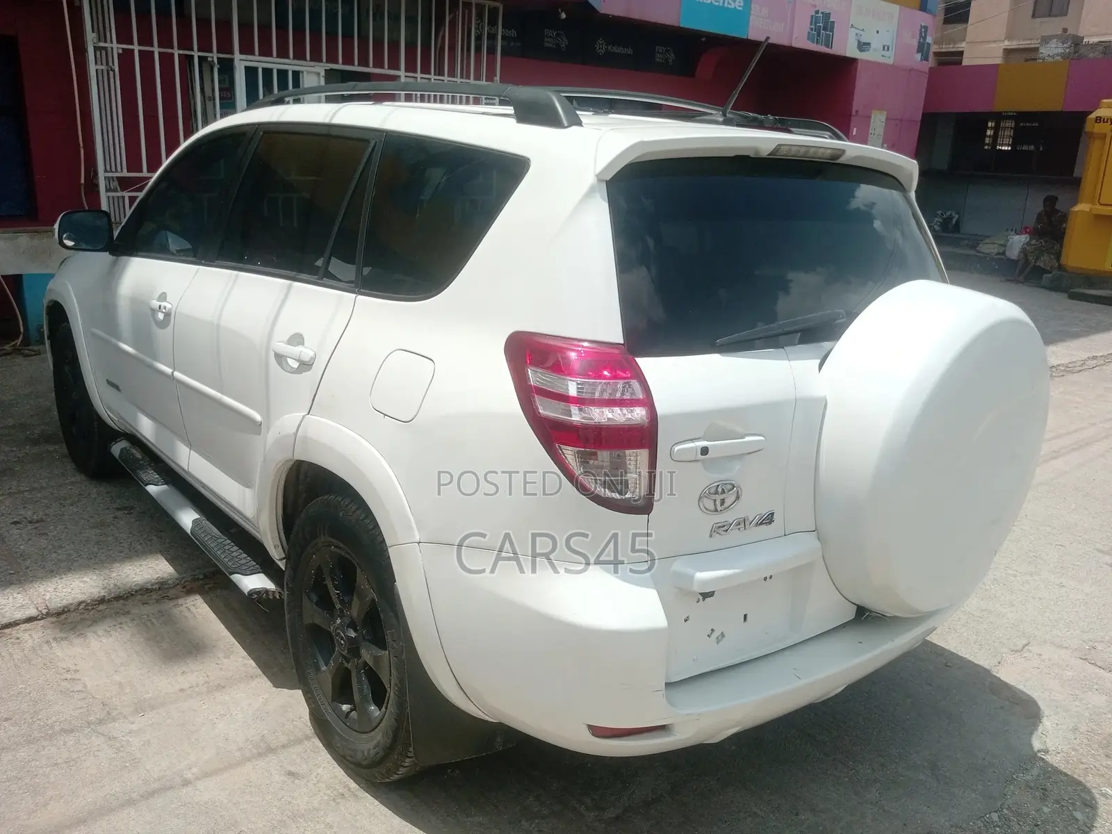 Toyota RAV4 2012 White