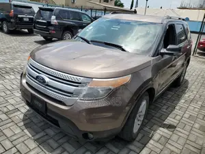 Ford Explorer 2014 Brown
