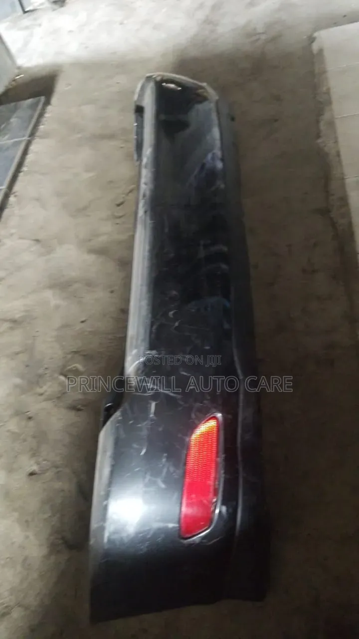 Back Bumper Rx330 2006