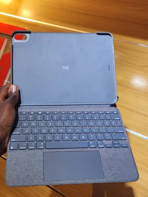 iPad Air Keyboard Pouch