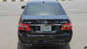 Mercedes-Benz E350 Base 4Matic Sedan AWD (3.5L 6cyl 7A) 2010 Red