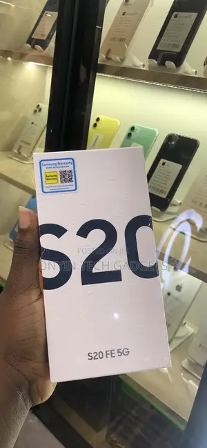 New Samsung Galaxy S20 FE 5G 128 GB Blue