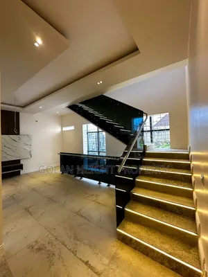 5bdrm Duplex in Guzape for sale