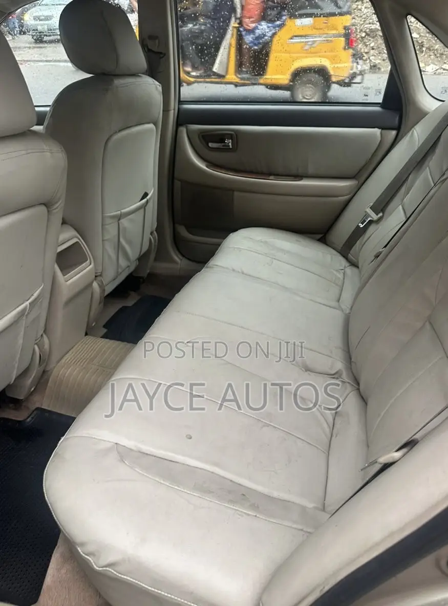 Toyota Avalon 2005 Gold