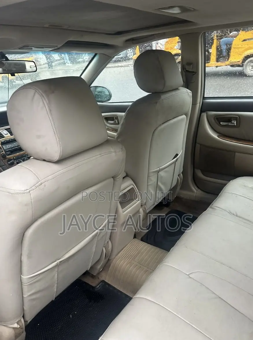 Toyota Avalon 2005 Gold