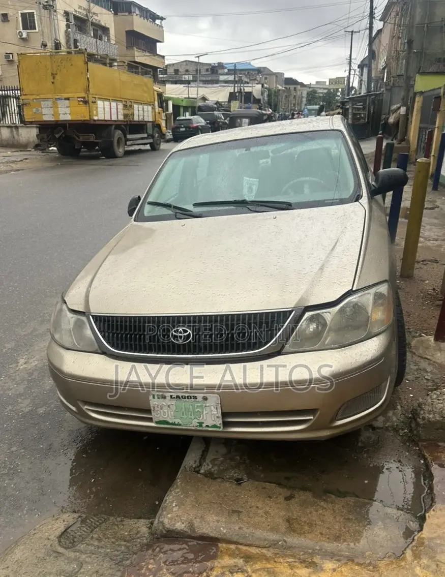 Toyota Avalon 2005 Gold