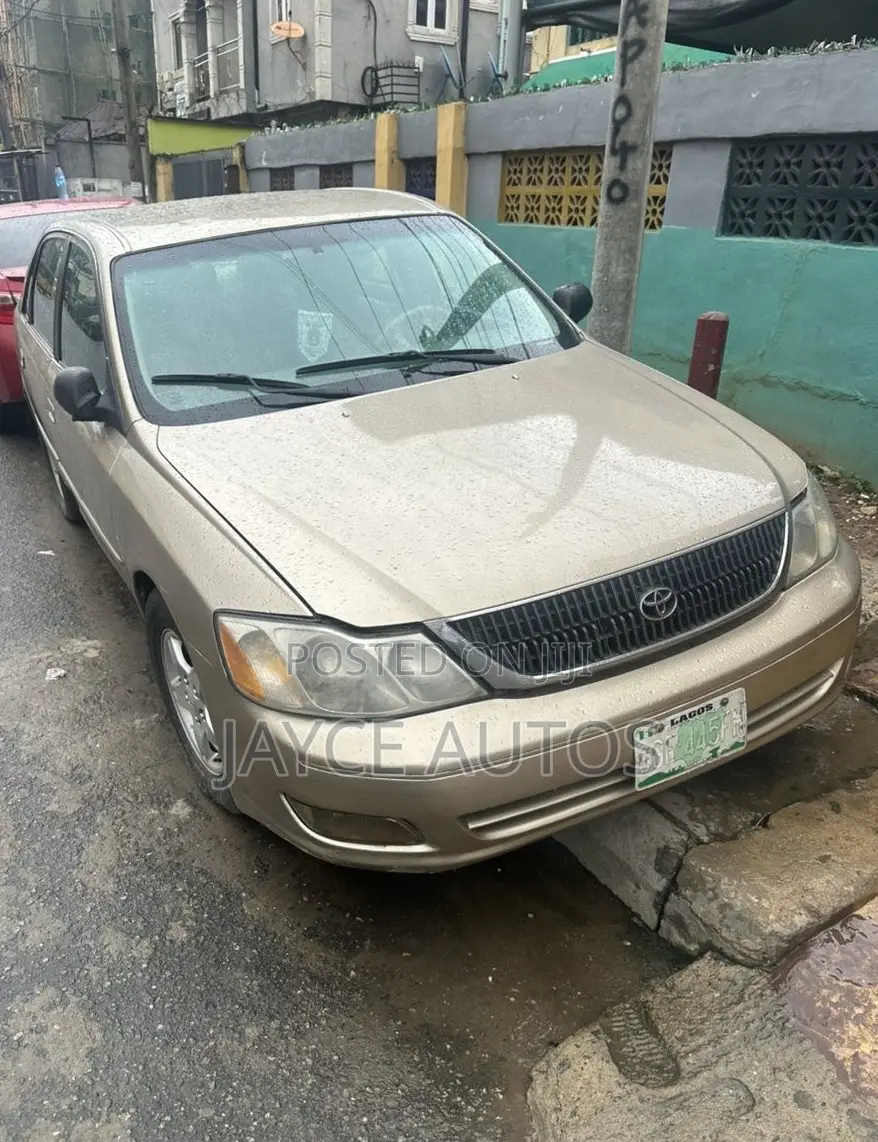 Toyota Avalon 2005 Gold