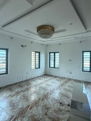 4bdrm Duplex in Creek Heaven Estate, Ikota for rent