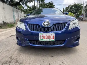 Toyota Camry SE 4dr Sedan (2.5L 4cyl 6AM) 2010 Blue