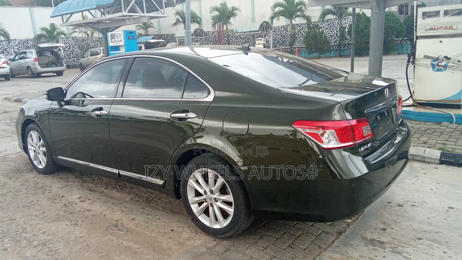 Lexus ES 350 2010 Green