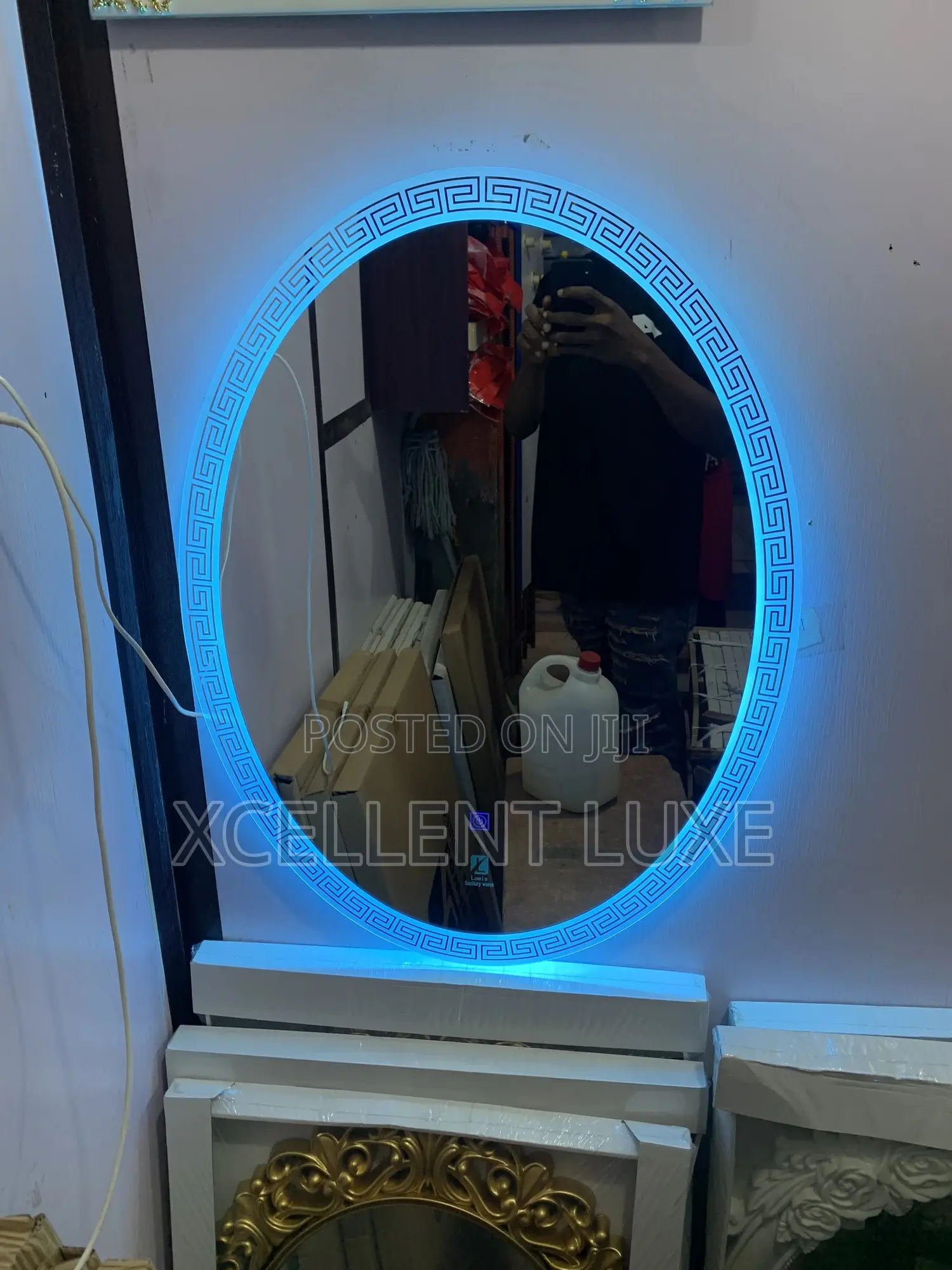 Oval Shaped Led Mirror With 3 Lights