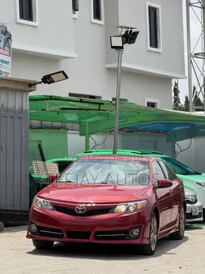 Toyota Camry 2013 Red