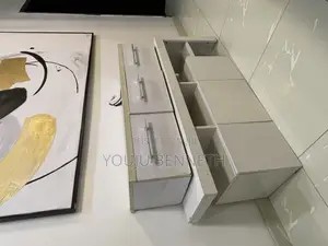 Shelves (Tv Consoles)