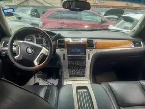 Cadillac Escalade 2014 Black