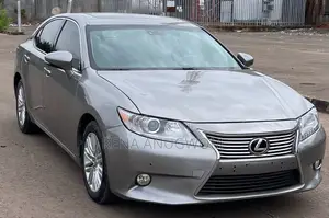 Lexus ES 2015 Silver