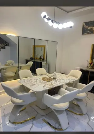 Executive Dining Set With 6 Luxury Seaters