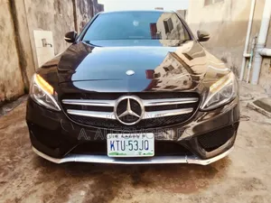 Mercedes-Benz C300 Luxury 4Matic Sedan AWD (2.0L 4cyl 7A) 2016 Black