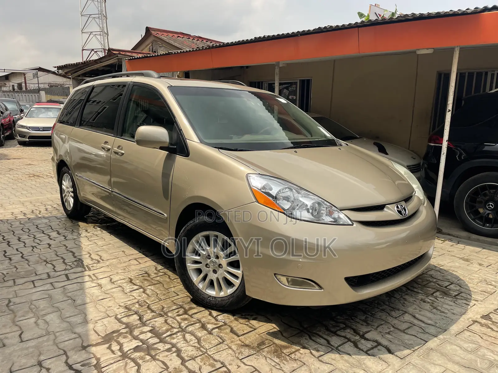 Toyota Sienna 2007 Gold