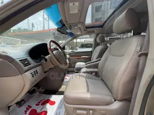 Toyota Sienna 2007 Gold