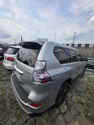 Lexus GX 460 2011 Silver