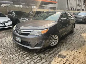 Toyota Camry 2014 Gray