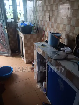 1bdrm Apartment in Ugbolokposu, Warri for rent