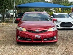 Toyota Camry SE 4dr Sedan (2.5L 4cyl 6A) 2014 Red