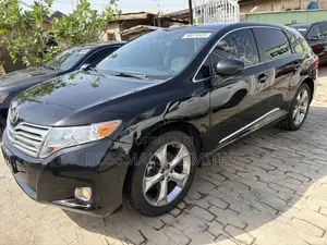 Toyota Venza XLE 2010 Black