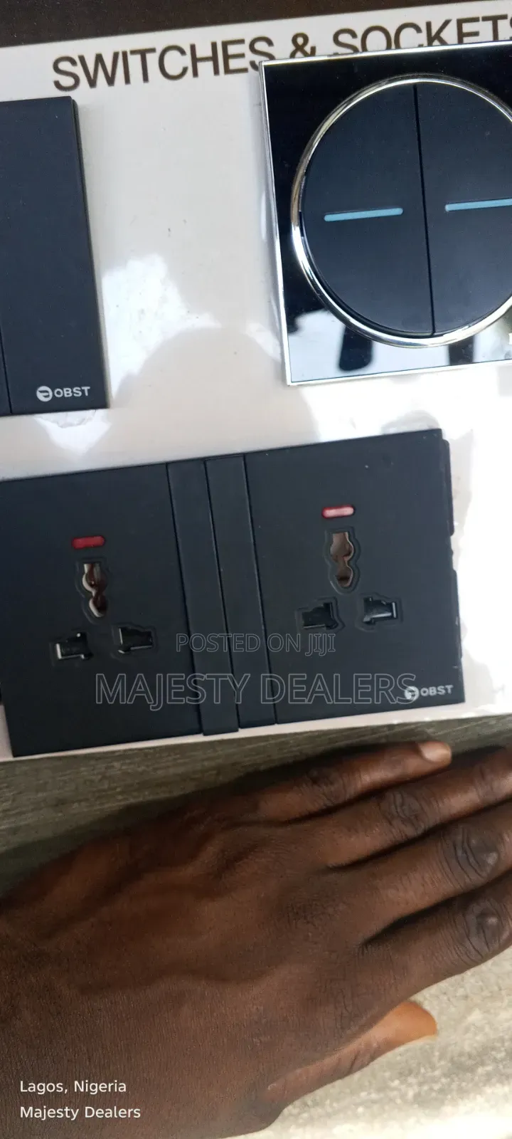 13amps Double Socket With Red Indicator Button