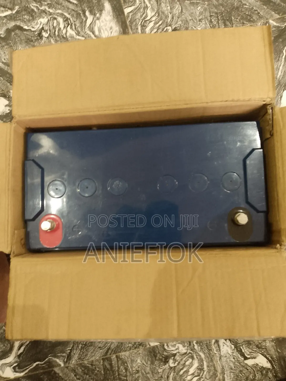 Solar Rechargeable Battery and Charging Controller