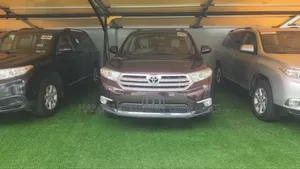 Toyota Highlander 2013 Red