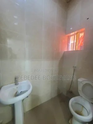 4bdrm Block of Flats in Guzape District for rent