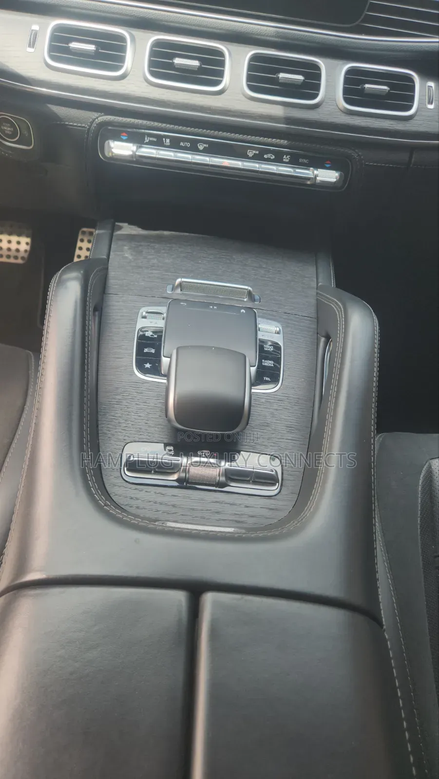 Mercedes-Benz GLE-Class 2022 Gold