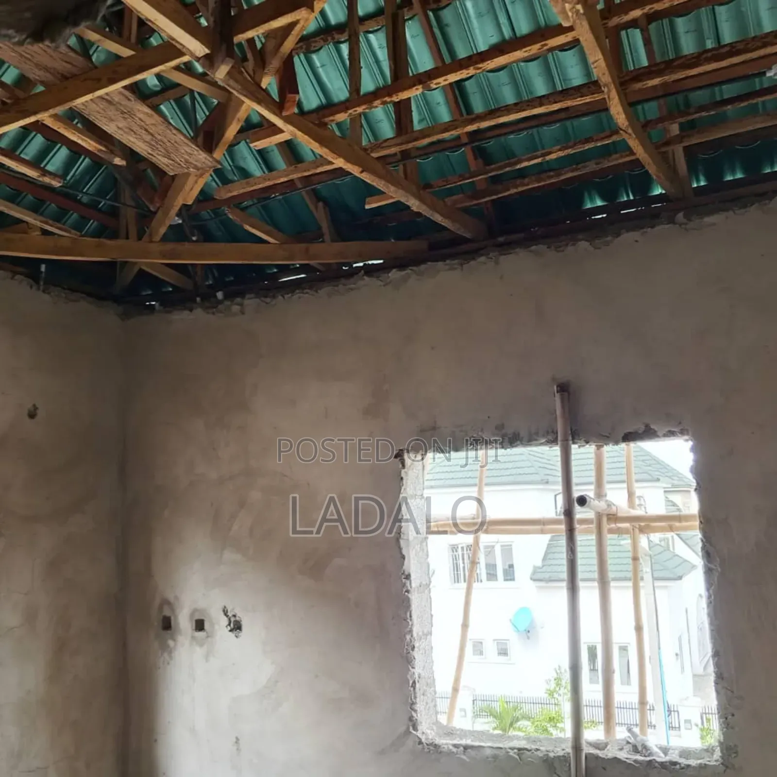 4 Bedroom Semi-Detached Duplex