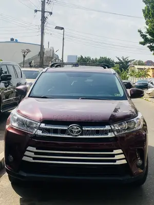 Toyota Highlander Limited Platinum 4x2 V6 (3.5L 6cyl 8A) 2018 Maroon