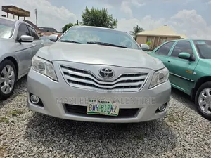 Toyota Camry 2011 Silver