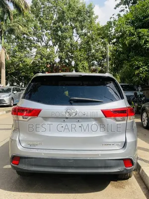 Toyota Highlander 2019 Silver