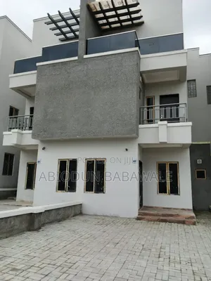 4bdrm Duplex in Guzape Main Abuja for sale