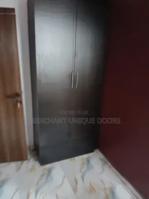 Wardrobe 4ft X 8ft