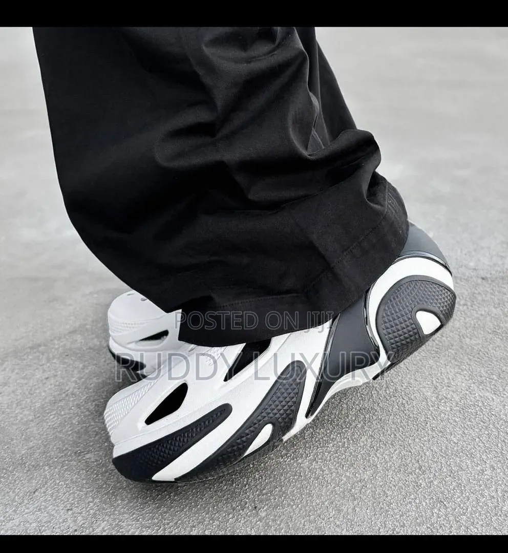 Bubble Crush Clog