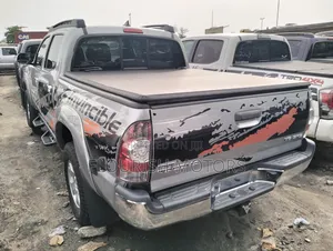 Toyota Tacoma 4dr Double Cab 2016 Silver